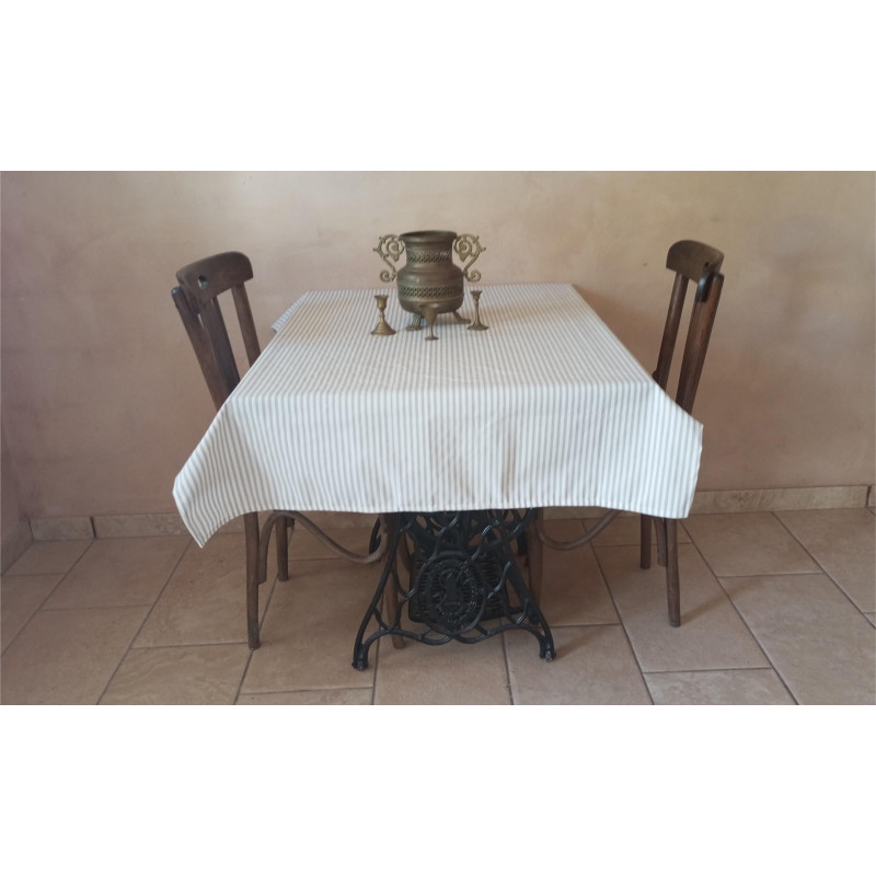 Mantel de Mesa Antimanchas con Tratamiento Hidrófugo - Poliéster/Algodón - Diversos Tamaños