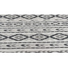 Loneta Estampada Modelo Mallorquina patrón en Ikat, Elegancia y Resistencia en 280 cm Ancho.